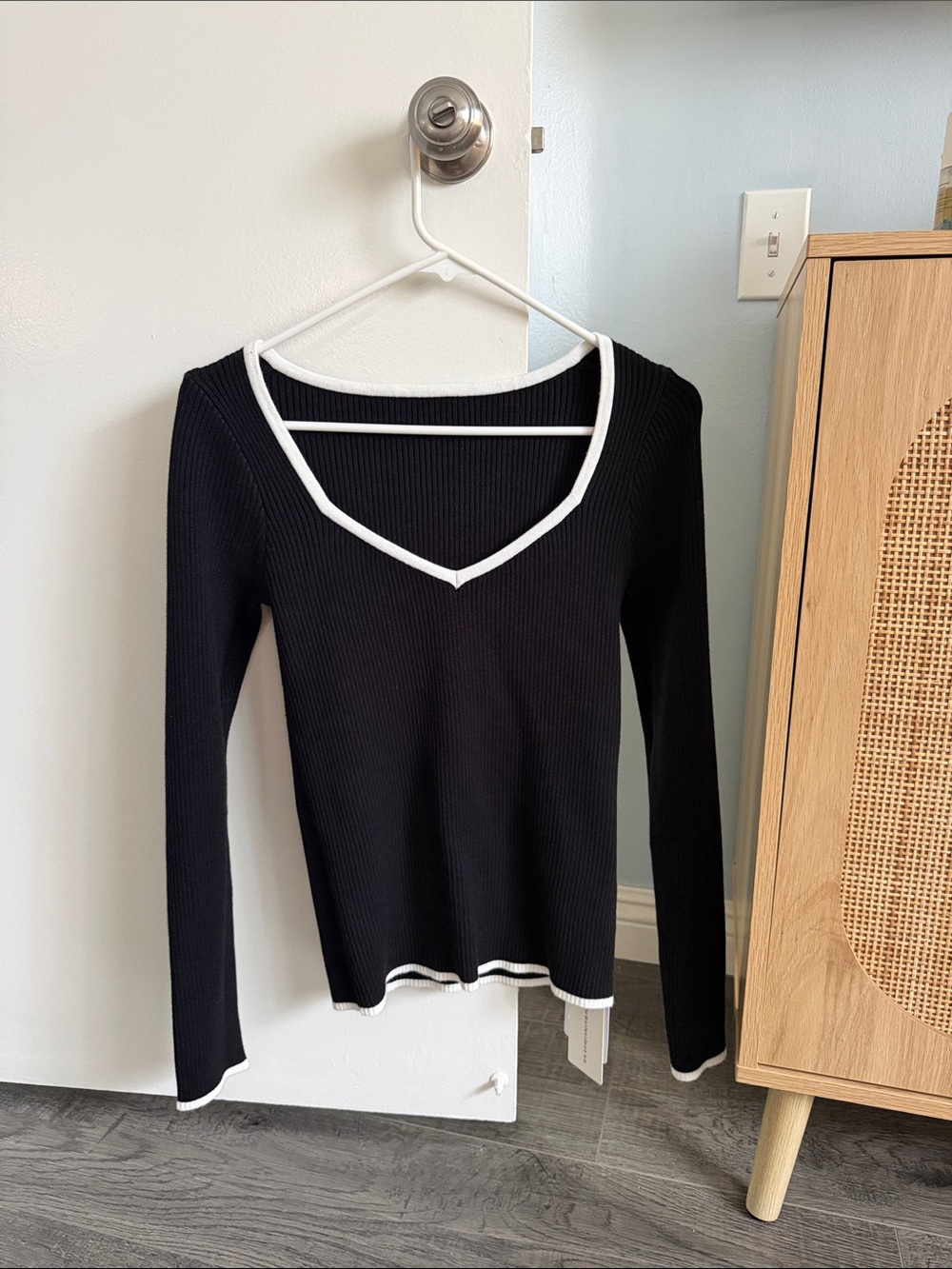 Commense Black V-Neck Ribbed Sweater with White Trim